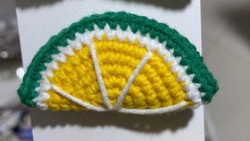 大眼睛萌萌兔發夾DIY教程 用毛線鉤針編織可愛飾品